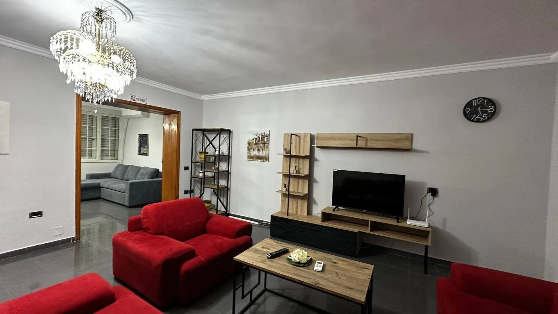 Tirana Treasure: Chic 2Br-Apartment 8Min To Skanderbeg Place contacts