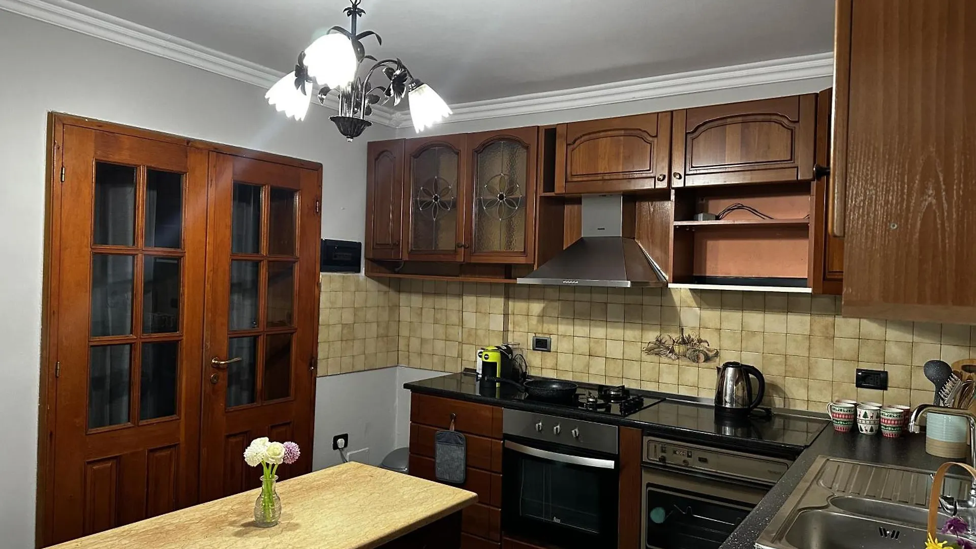 Tirana Treasure: Chic 2Br-Apartment 8Min To Skanderbeg Place