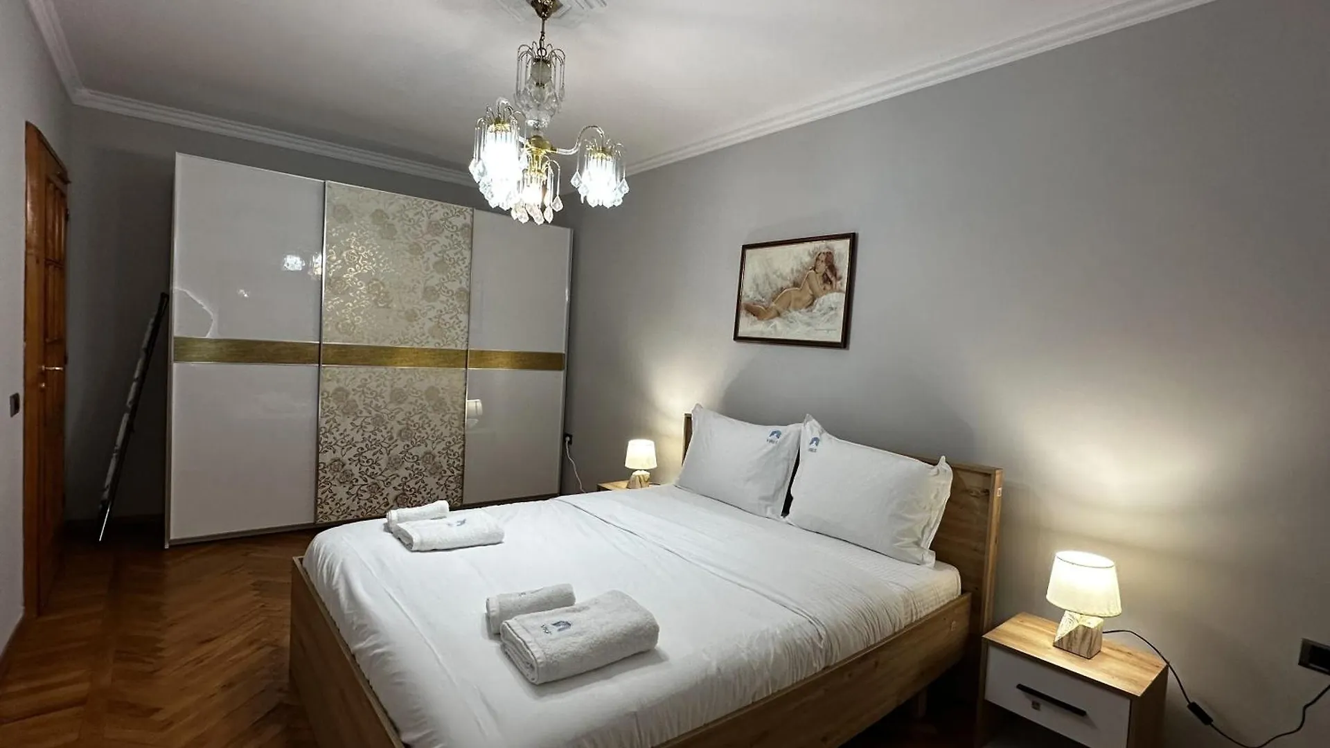 Tirana Treasure: Chic 2Br-Apartment 8Min To Skanderbeg Place Apartment