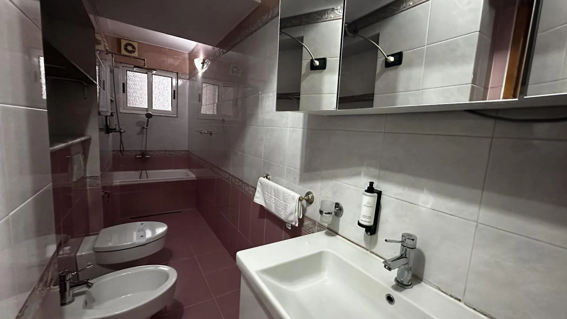 Tirana Treasure: Chic 2Br-Apartment 8Min To Skanderbeg Place